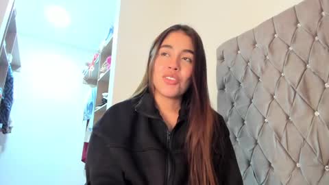 Snapshot of ariamontgomeryyy chatting on December 2024 04:09:02 AM Aria Montgomery online show from December 2024 04:09:02 AM