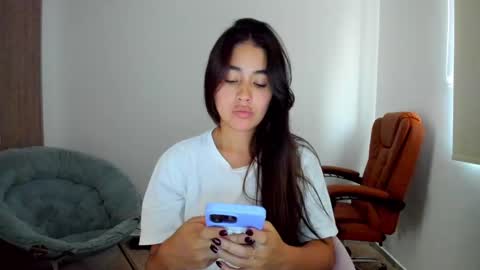 Snapshot of ariamontgomeryyy chatting on February 2025 07:42:02 PM Aria Montgomery online show from February 2025 07:42:02 PM