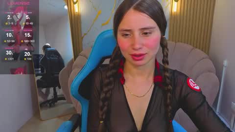 Snapshot of ariana18_b chatting on March 2026 01:05:01 PM ariana18_b online show from March 2026 01:05:01 PM