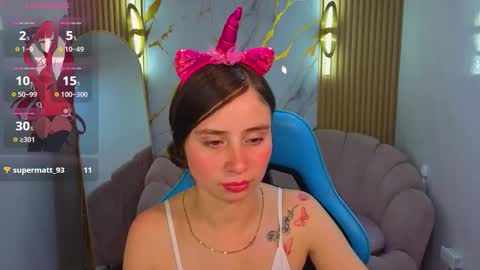 Snapshot of ariana18_b chatting on March 2026 01:11:02 PM ariana18_b online show from March 2026 01:11:02 PM