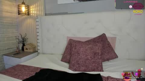 Snapshot of ariana__rosse chatting on January 2026 11:59:02 AM Ari online show from January 2026 11:59:02 AM