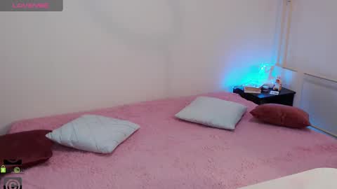 Snapshot of ariana_addams2 chatting on December 2024 05:39:01 PM ariana_addams2 online show from December 2024 05:39:01 PM