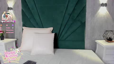 Snapshot of ariana_ceballos chatting on December 2024 12:01:02 PM ARIANA online show from December 2024 12:01:02 PM