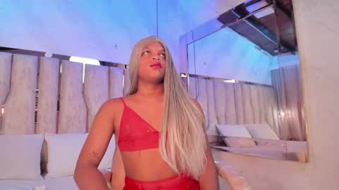 ariana_grande233 online show from May 2026 11:39:02 AM
