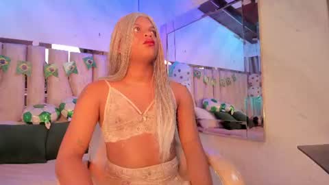 ariana_grande233 online show from June 2026 11:46:02 AM
