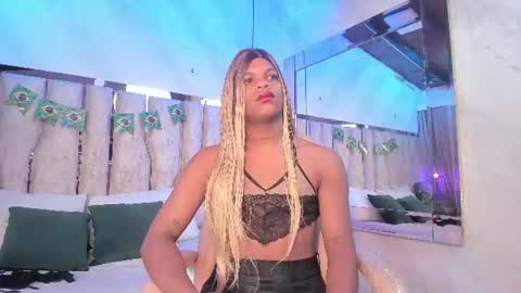 ariana_grande233 online show from July 2026 11:37:02 AM