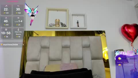 Snapshot of ariana_martins chatting on February 2025 07:30:02 PM ARI online show from February 2025 07:30:02 PM