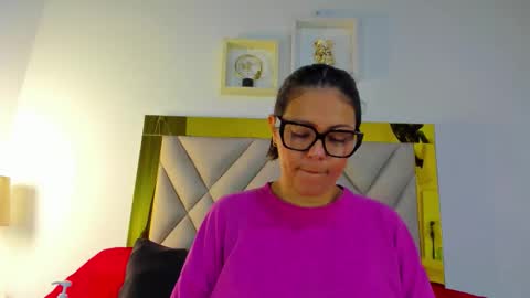 Snapshot of ariana_martins chatting on October 2025 03:14:01 AM ARI online show from October 2025 03:14:01 AM