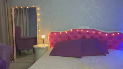 Ariana online show from March 2025 10:59:01 PM