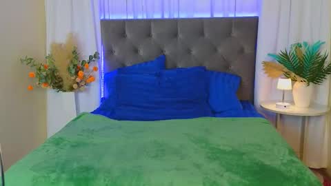 Snapshot of ariana_petite chatting on February 2026 11:58:01 PM Ariana online show from February 2026 11:58:01 PM