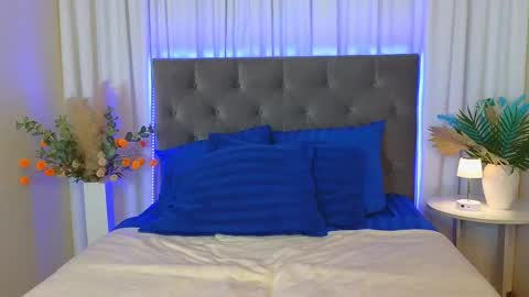 Snapshot of ariana_petite chatting on March 2026 11:52:04 PM Ariana online show from March 2026 11:52:04 PM