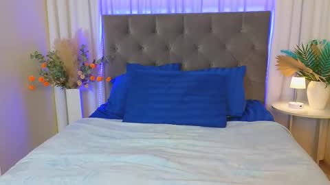 Snapshot of ariana_petite chatting on March 2026 12:04:02 AM Ariana online show from March 2026 12:04:02 AM