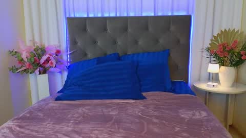 Snapshot of ariana_petite chatting on April 2026 12:08:02 AM Ariana online show from April 2026 12:08:02 AM