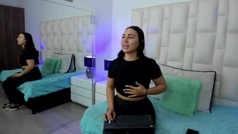  ariana  online show from May 2026 04:12:01 PM