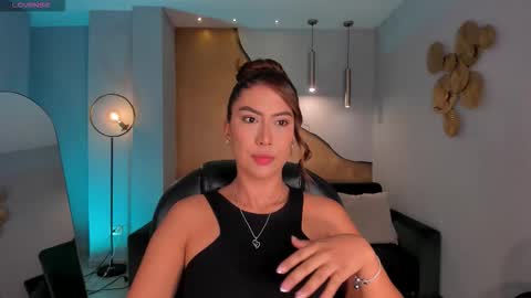 Snapshot of arianadumont chatting on February 2026 10:44:02 AM Ariana Dumont online show from February 2026 10:44:02 AM