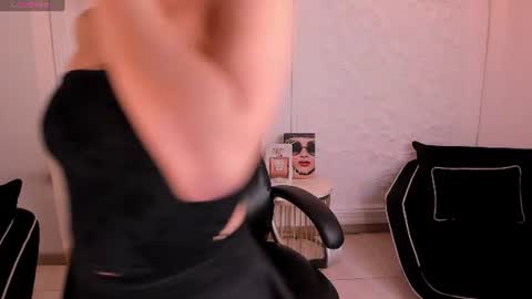 Snapshot of ariananova chatting on July 2026 10:35:02 PM Your Girl online show from July 2026 10:35:02 PM