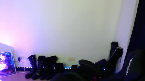 help me 100 hands up my OF is Free  online show from April 2026 08:59:02 PM