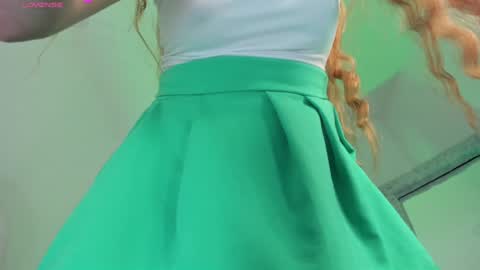 Arianna online show from December 2024 10:59:02 PM