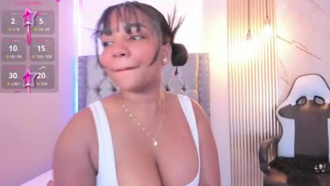 Snapshot of arianna_millers chatting on July 2026 07:23:01 PM ARIANNA MILLERS online show from July 2026 07:23:01 PM