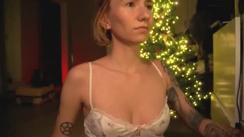 Snapshot of arianna_richi chatting on January 2025 04:39:02 AM Olivka online show from January 2025 04:39:02 AM