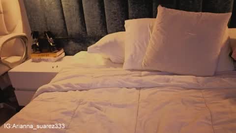 Arianna online show from April 2026 08:57:02 PM