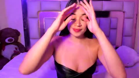 ariannacolins online show from July 2026 01:59:02 AM