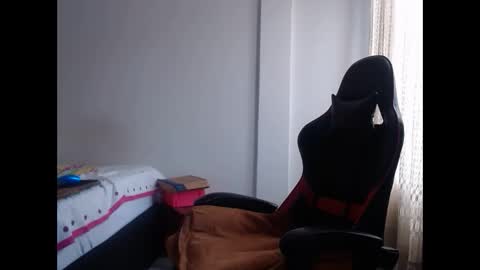 ariannaloovel online show from January 2025 06:07:01 PM