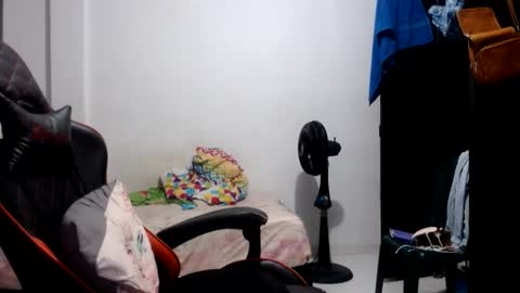 ariannaloovel online show from June 2026 12:05:02 AM