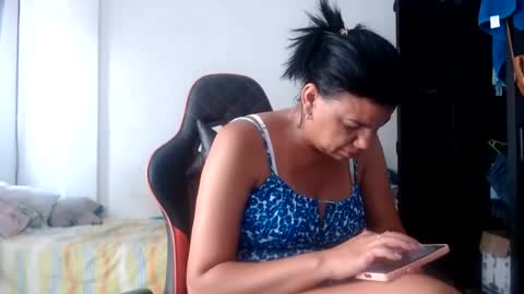 ariannaloovel online show from June 2026 06:53:02 PM