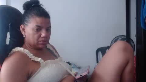 ariannaloovel online show from June 2026 04:27:01 PM
