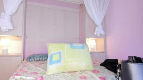 ariannavega_ online show from May 2026 11:40:02 AM