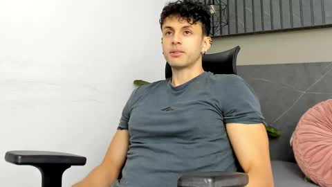 ariasaadeh online show from September 2025 12:06:01 PM