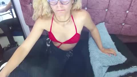 Snapshot of ariasmithog chatting on February 2025 06:44:01 PM ariasmithog online show from February 2025 06:44:01 PM