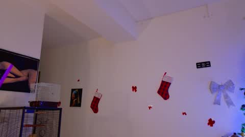 Snapshot of ariavossx chatting on December 2025 12:40:01 AM Aria online show from December 2025 12:40:01 AM