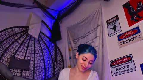 Snapshot of ariavossx chatting on February 2026 06:20:02 PM Aria online show from February 2026 06:20:02 PM