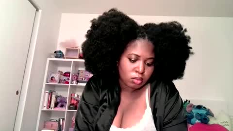 Queen Ari online show from February 2026 07:08:01 AM