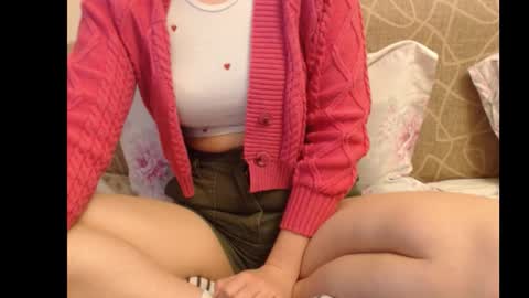 Snapshot of ariel_la chatting on November 2025 09:31:01 AM Ariella online show from November 2025 09:31:01 AM