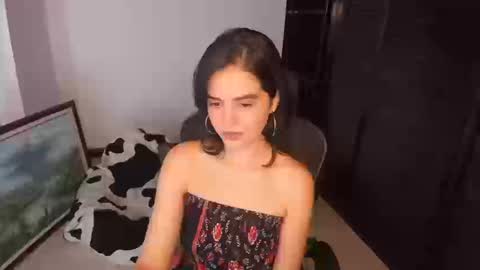 Ariel Pink Diamond online show from September 2025 08:45:01 PM