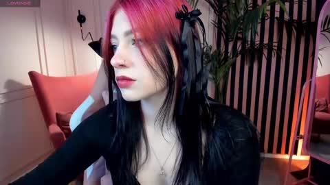 Snapshot of arielabradberry chatting on February 2025 02:35:02 PM Ariel online show from February 2025 02:35:02 PM