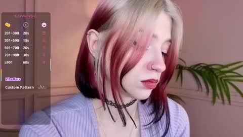 Snapshot of arielabradberry chatting on November 2025 02:05:04 PM Ariel online show from November 2025 02:05:04 PM