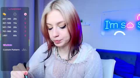 Snapshot of arielabradberry chatting on November 2025 01:45:02 PM Ariel online show from November 2025 01:45:02 PM