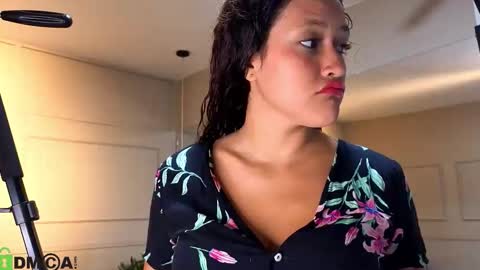 Snapshot of arielblossom____ chatting on February 2026 11:42:02 AM arielblossom____ online show from February 2026 11:42:02 AM