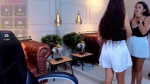 Snapshot of arielblossom____ chatting on February 2026 11:57:02 AM arielblossom____ online show from February 2026 11:57:02 AM