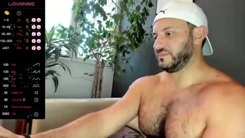 Snapshot of arielenbsas chatting on January 2025 10:46:02 PM Ariel online show from January 2025 10:46:02 PM