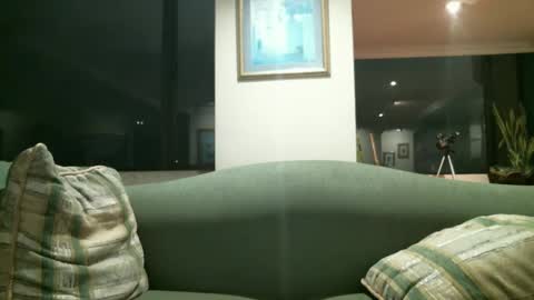 Snapshot of arielsinho chatting on January 2025 01:18:02 AM Anon online show from January 2025 01:18:02 AM