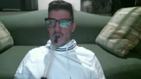 Anon online show from December 2025 04:18:02 AM