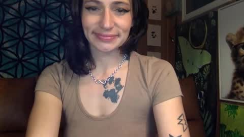 ariel  colin when hes here online show from December 2024 03:32:02 PM