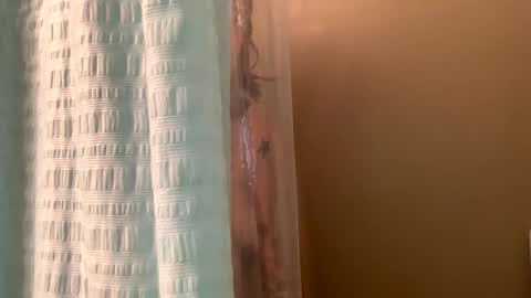 ariel  colin when hes here online show from January 2025 01:40:02 PM