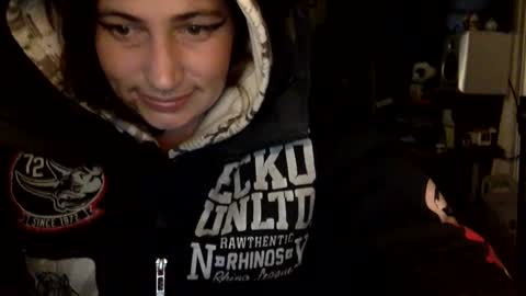 ariel  colin when hes here online show from November 2025 07:13:01 PM