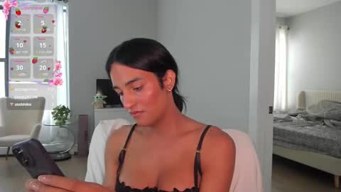 Snapshot of ariia1_ chatting on September 2025 05:36:01 PM Aria online show from September 2025 05:36:01 PM